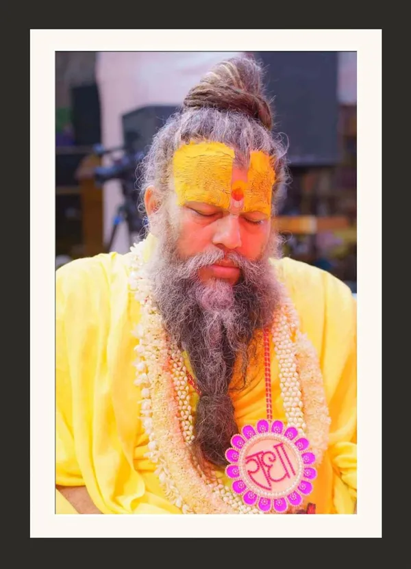 Premanand_Ji_Photo_Frame_Without_Glass_–_Gentle_Close-Up_Wall_Art_for_Meditation_Space