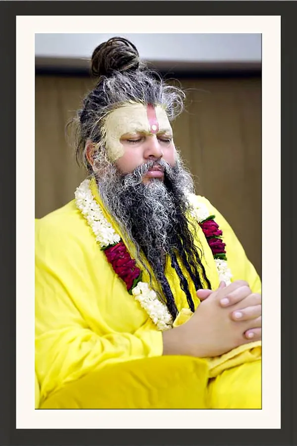 Premanand_Ji_Maharaj_Photo_Frame_Without_Glass_–_Contemplative_Side_Portrait_Wall_Hanging