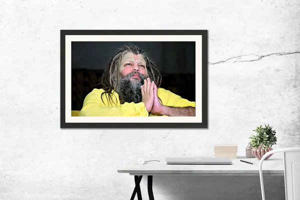 Premanand_Ji_Maharaj_Photo_Frame_Without_Glass_–_Peaceful_Prayer_Pose_Wall_Art_for_Puja_Room