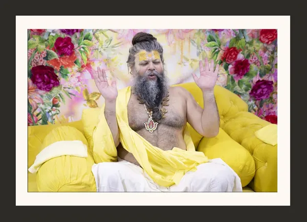 Premanand_Maharaj_Photo_Frame_Without_Glass_–_Serene_Floral_Backdrop_Wall_Hanging_for_Home_Temple