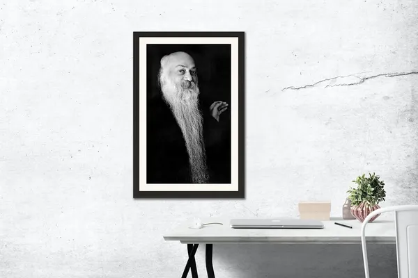 Acharya_Rajneesh_Osho_Flowing_Beard_Photo_Frame_Without_Glass_|_A_Detail_Too_Striking_to_Miss