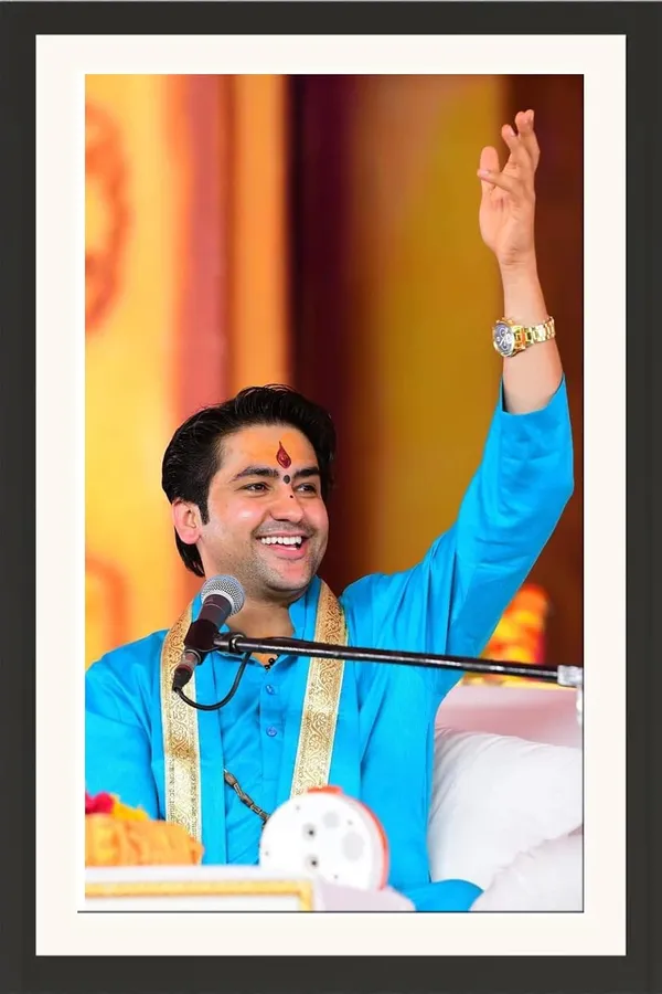 Dhirendra_Shastri_Passionate_Address_Without_Glass_|_Voice_of_Conviction_Frame