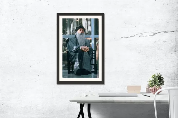 Acharya_Rajneesh_Osho_Glass_Door_Seated_Photo_Frame_Without_Glass_|_Framed_Between_Inside_and_Out
