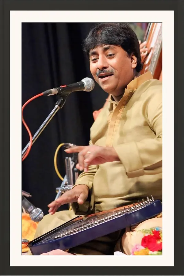 Rashid_Khan_Framed_Photo_Without_Glass