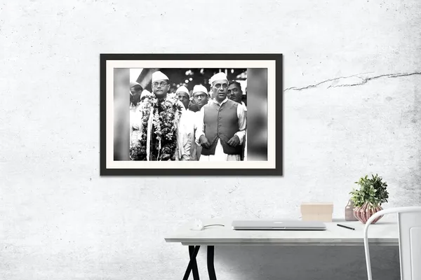 Netaji_Bose_and_Jawaharlal_Nehru_Photo_Frame_Without_Glass_–_Historic_Group_Portrait_Wall_Art
