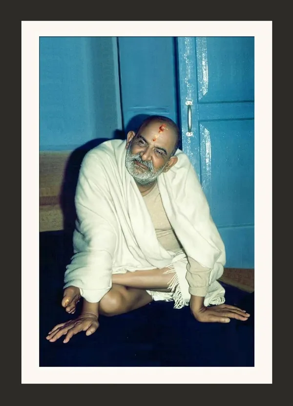 Neem_Karoli_Baba_Photo_Ashram_Portrait_Frame_Without_Glass