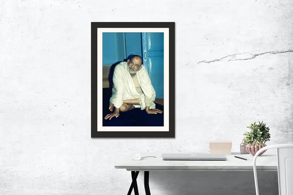 Neem_Karoli_Baba_Photo_Ashram_Portrait_Frame_Without_Glass
