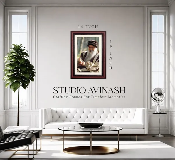 Acharya_Rajneesh_Osho_Striped_Cap_Gesture_Photo_Frame_Without_Glass_|_Mid-Thought,_Mid-Motion