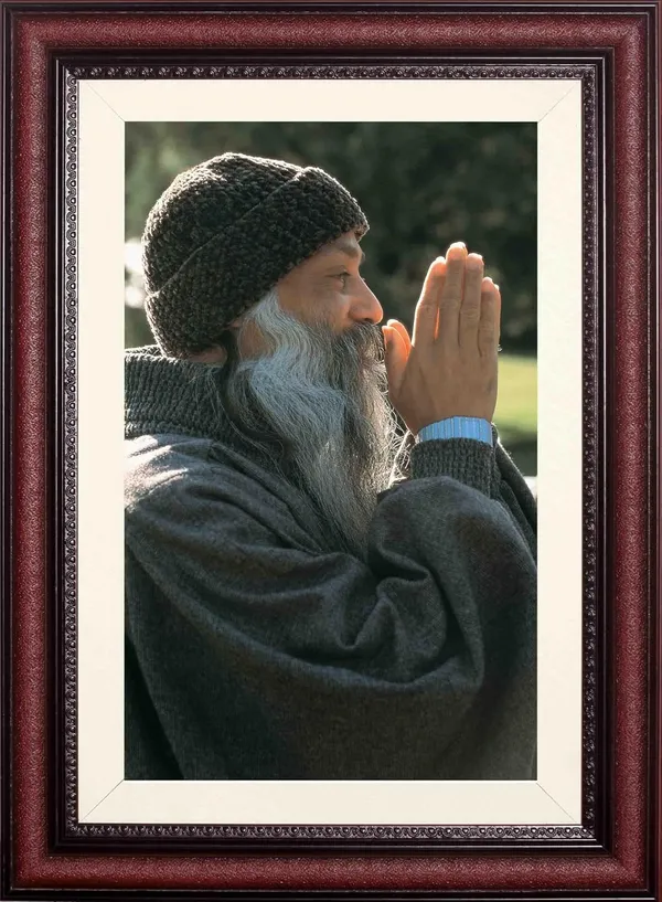 Acharya_Rajneesh_Osho_Hand_Folded_Namaste_to_the_God_Sun_Portrait_Without_Glass_|_Devotion_in_the_Open_Air_Frame