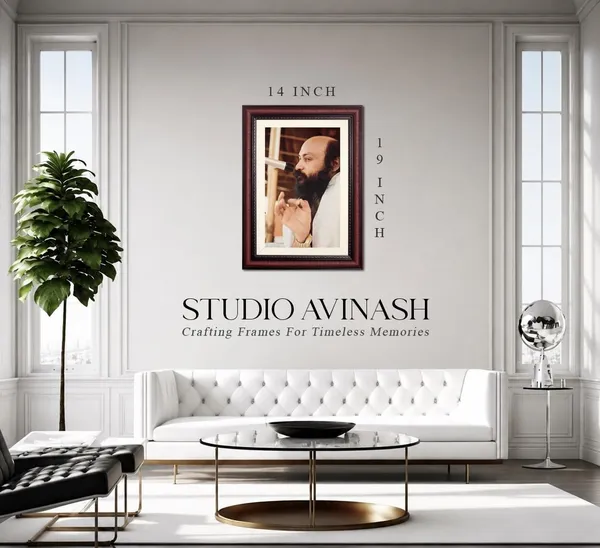 Acharya_Rajneesh_Osho_Photo_Discourse_Gesture_Frame_Without_Glass