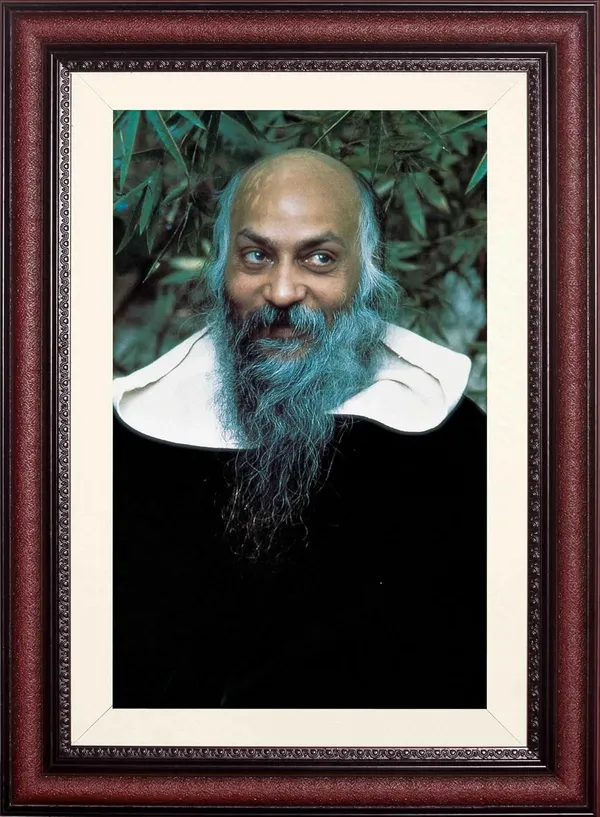 Osho_Rajneesh_Photo_Formal_Collar_Portrait_Frame_Without_Glass