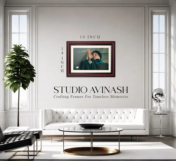 Where_Light_Meets_Devotion_|_Acharya_Rajneesh_Osho_'s_Radiant_Blessing_Frame__Without_Glass
