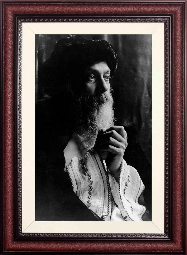 Rajneesh_Osho_Photo_Contemplative_Portrait_Frame_Without_Glass