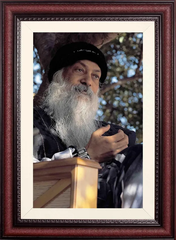 Acharya_Rajneesh_Osho_Photo_Frame_Without_Glass_|_Devotion_in_Golden_Light