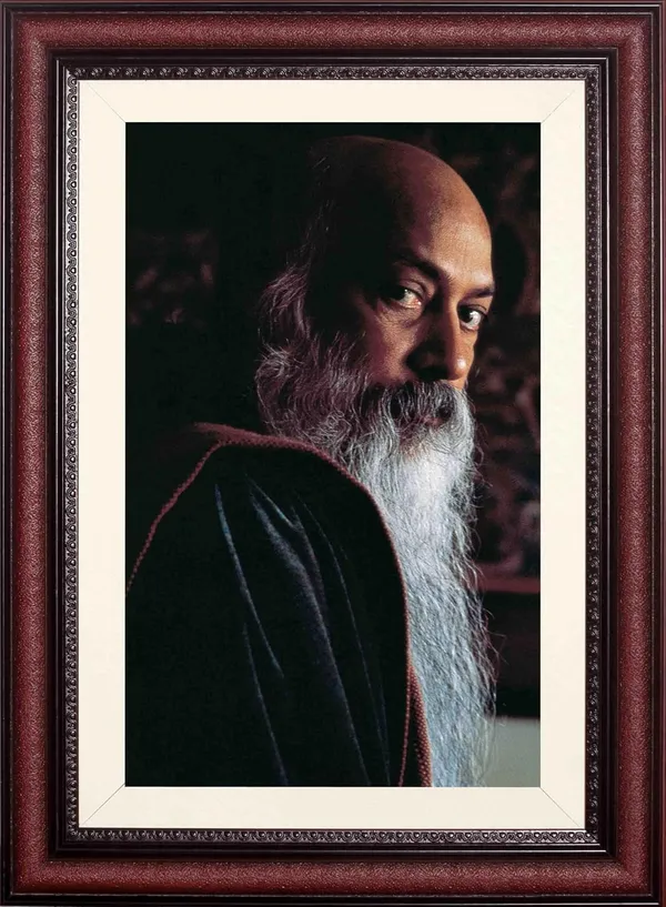 Osho_|_Bhagwan_Rajneesh_Photo_Side_Profile_Dark_Frame_Without_Glass