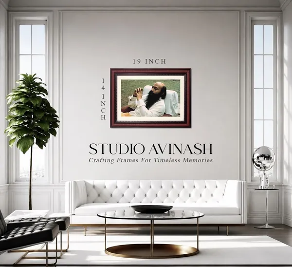 Bhagwan_Rajneesh_Osho_Photo_Reclining_Outdoor_Frame_Without_Glass