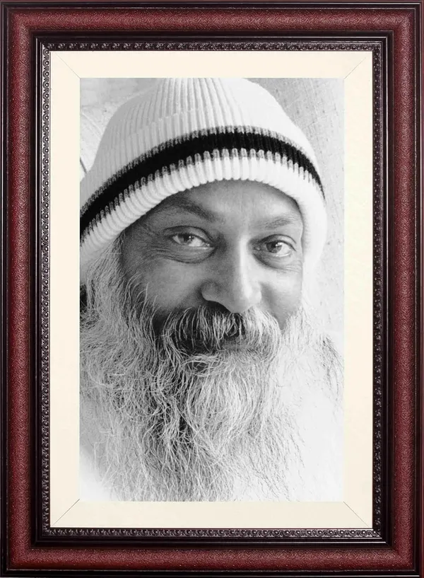 Acharya_Rajneesh_Osho_Monochrome_Cap_Portrait_Without_Glass_|_Timeless_Simplicity_Frame