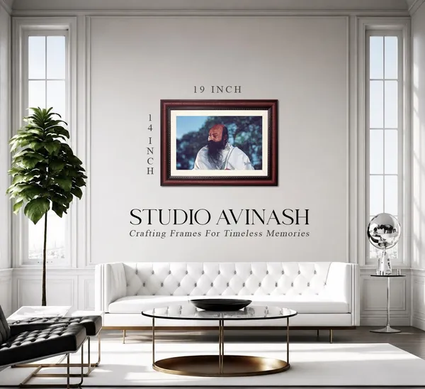 Acharya_Rajneesh_Osho_Photo_Standing_Outdoor_Frame_Without_Glass