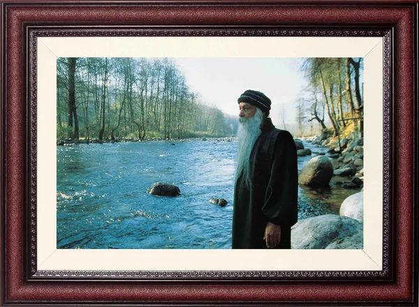 Acharya_Rajneesh_Osho_Kashmir_Riverside_Walk_Photo_Frame_Without_Glass_|_Where_the_Water_Meets_Silence