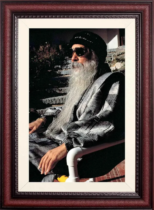 Acharya_Rajneesh_Osho_Seated_Sunglasses_Photo_Frame_Without_Glass_|_Composed_and_Unbothered