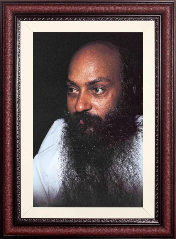 Rajneesh_Osho_Photo_Classic_Portrait_Frame_Without_Glass