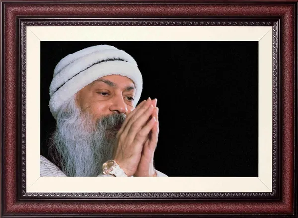 Acharya_Rajneesh_Osho_White_Turban_Prayer_Without_Glass_|_Purity_in_the_Dark_Frame