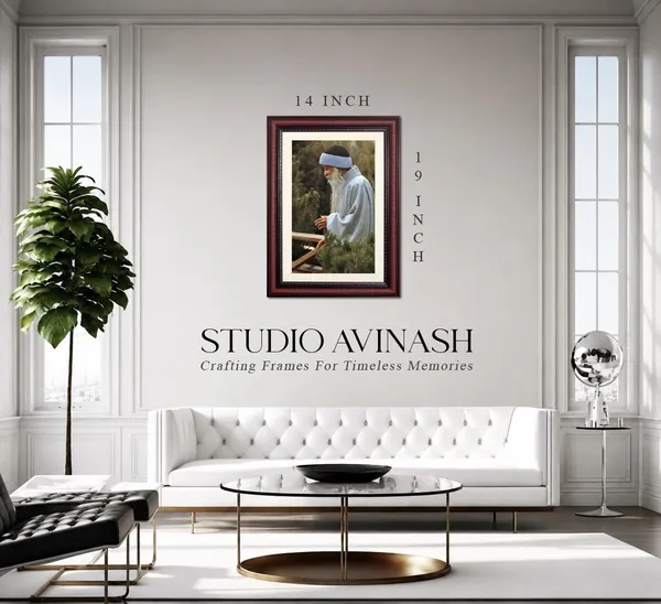 Acharya_Rajneesh_Osho_Reflective_Outdoor_Moment_Without_Glass_|_Pause_Along_the_Way_Frame