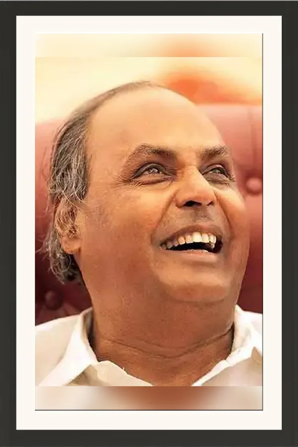 Dhirubhai_Ambani_Photo_Frame_Without_Glass_–_Warm_Laughing_Portrait_Wall_Art
