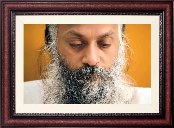Acharya_Rajneesh_Osho_Orange_Close-Up_Meditating_Portrait_Photo_Frame_Without_Glass_|_Warmth_That_Fills_the_Frame