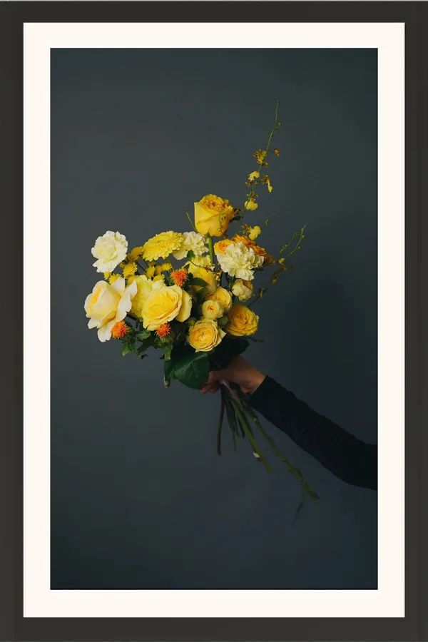 Yellow_Roses_Bouquet_Photo_Frame_Without_Glass_–_Hand-Held_Posy_Wall_Art