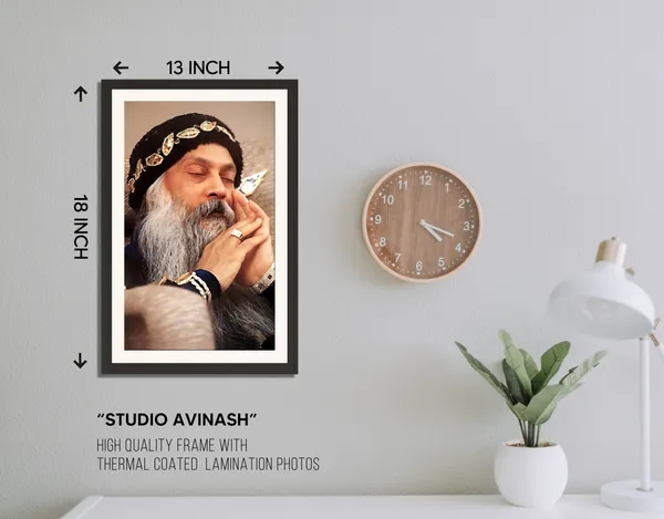 Acharya_Rajneesh_Osho_Ornate_Cap_Photo_Frame_Big_Size_Without_Glass_|_Detail_That_Doesn't_Go_Unnoticed