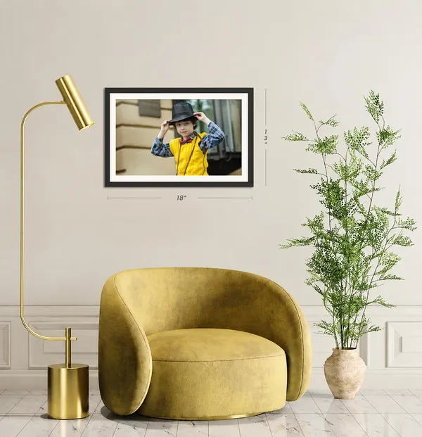 Cute_Kids_Photo_Frame_Stylish_Outdoor_Wall_Art_Without_Glass