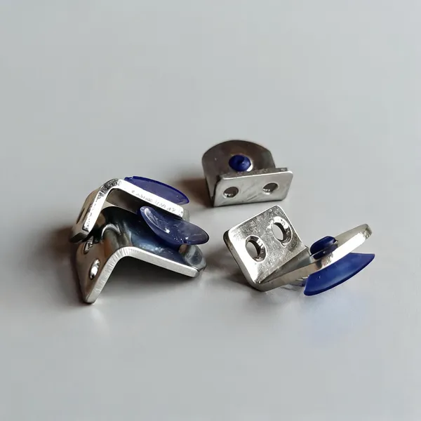 Stainless_Steel_Magnetic_Cabinet_Door_Catch_Latch