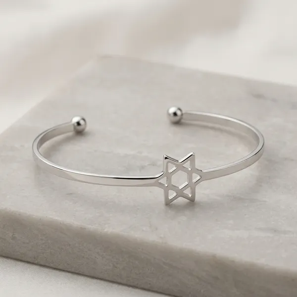 Silver_Alloy_Geometric_Open_Bangle_For_Women