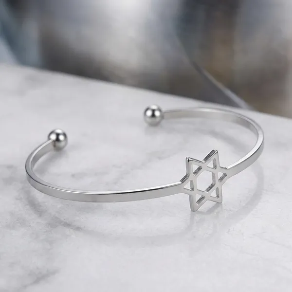 Silver_Alloy_Geometric_Open_Bangle_For_Women