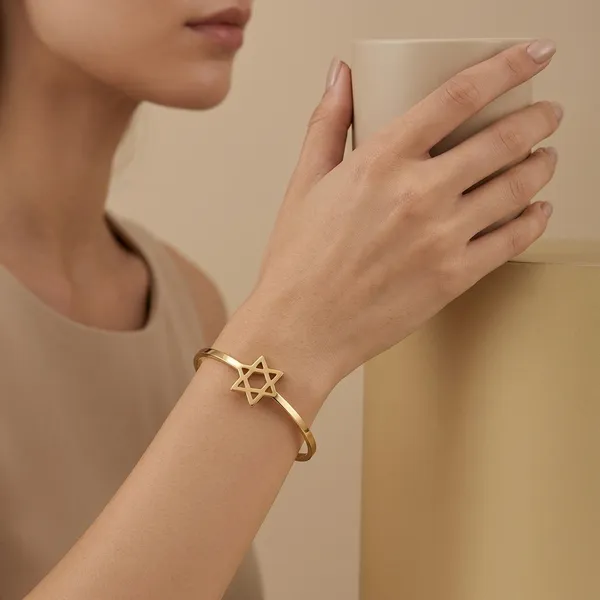 Golden_Alloy_Hexagram_Open_Bracelet_For_Women