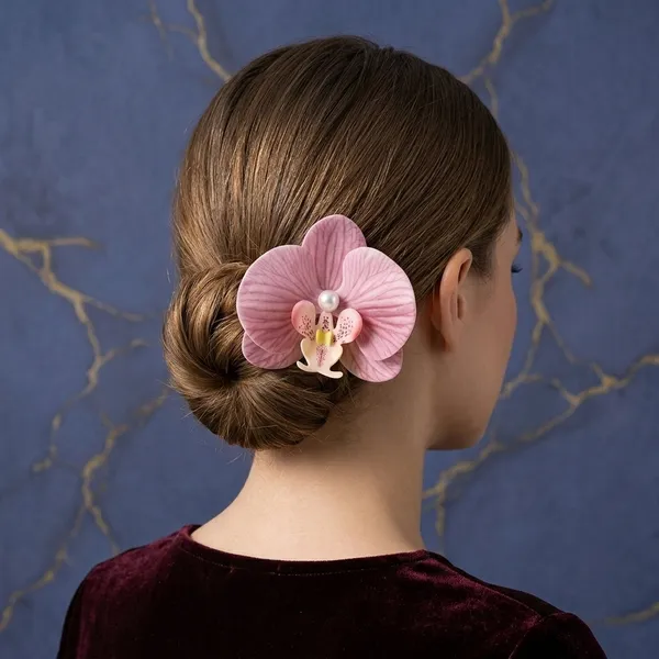 Girly_Pink_Plastic_Lily_Flower_Shark_Hair_Clip_For_Women