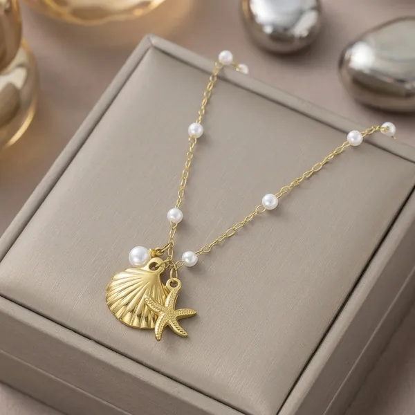 Golden_Steel_Chain_Pendant_Necklace_For_Women