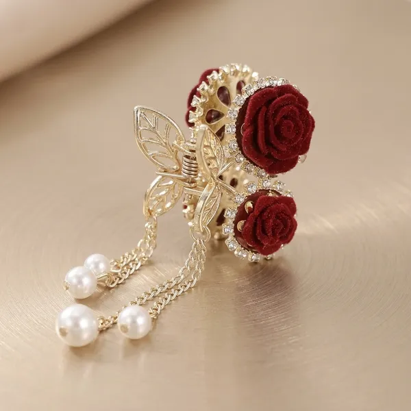 Golden_Alloy_Pearl_Butterfly_Hair_Clip_For_Women