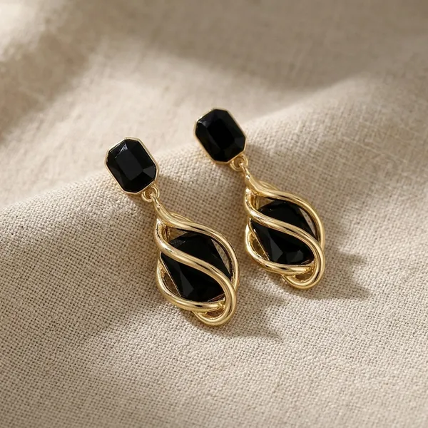 Black_Alloy_Diamond_Drop_Earrings_For_Women