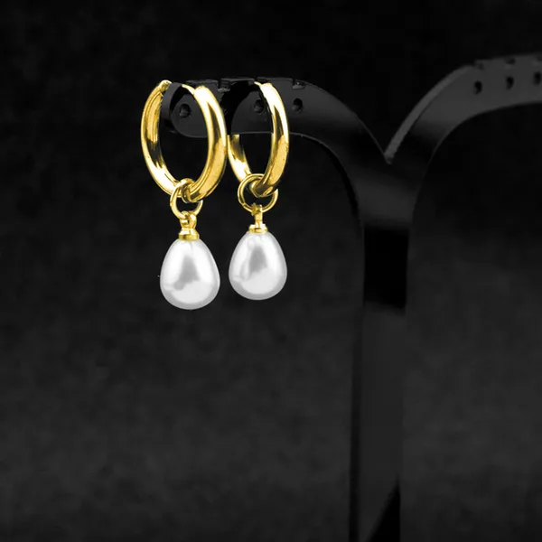 Onvi_Earing_In_18K_Real_Gold_Plated