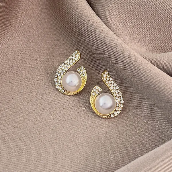 Onvi_Water_Droplets_Beading_Earrings_In_Alloy