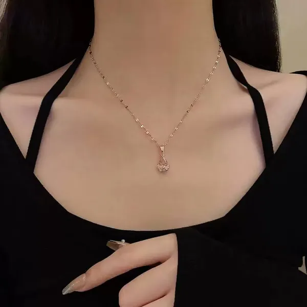 Onvi_Women'S_Pendant_Necklace_Micro_Inlaid_Pink