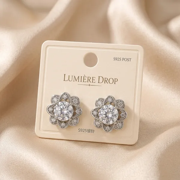 Silver_Flower_Stud_Earrings_For_Women