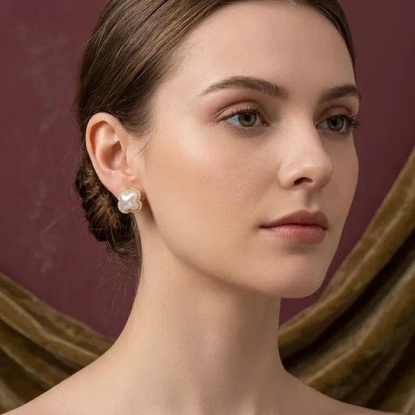 Golden_Pearl_Bloom_Stud_Earrings_For_Women