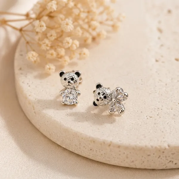 Silver_Alloy_Tiny_Bear_Stud