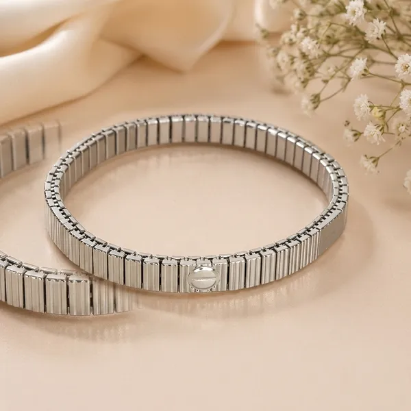 Silver_Steel_Stretchable_Bracelet_For_Women