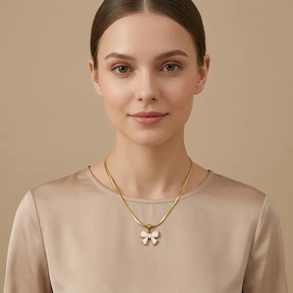 Golden_Steel_Snake_Chain_Necklace_For_Women