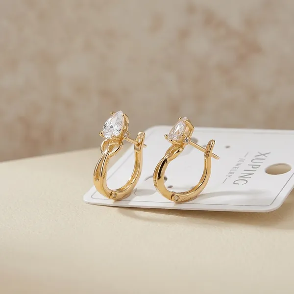 Golden_Steel_Crown_Stud_Earrings_For_Women
