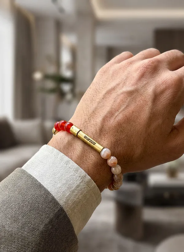 Supreme_Confidence_Bracelet_With_Manifestation_Lock